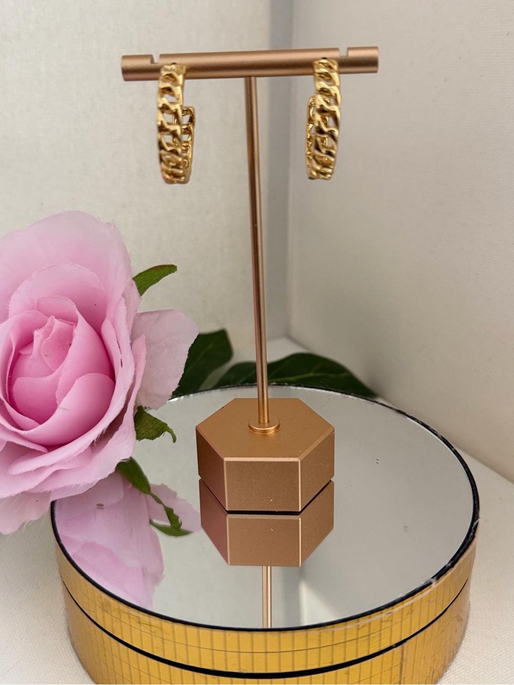 Roxanne Assoulin Babe Big Gold Chunky Chain Hoop Earrings 14k Gold Plated NEW